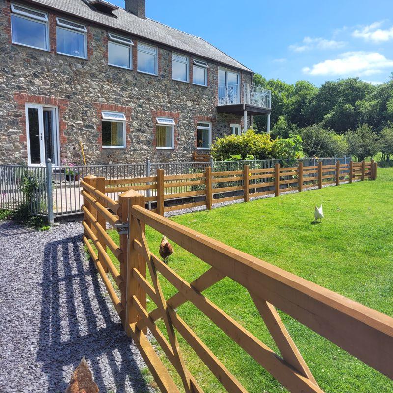 5 bedroom detached house for sale in Groeslon, Gwynedd, LL54