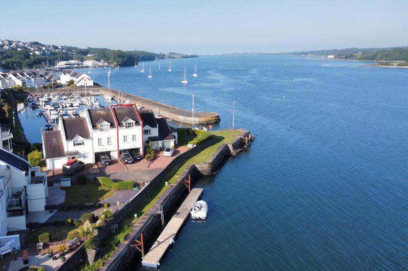 3 bedroom terraced house for sale in Y Felinheli, Gwynedd, LL56