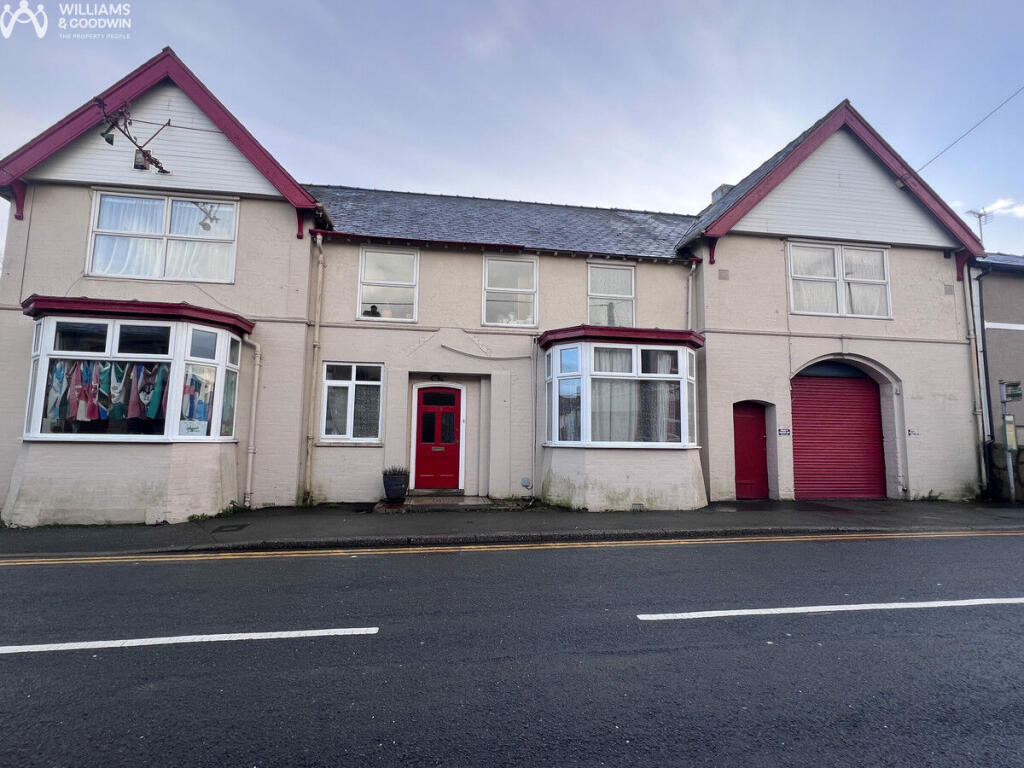 Main image of property: High Street, Caernarfon, LL54