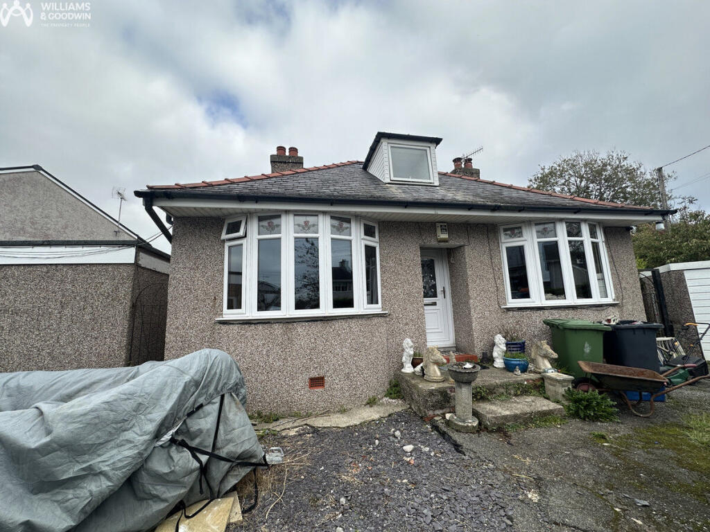 3 bedroom detached bungalow