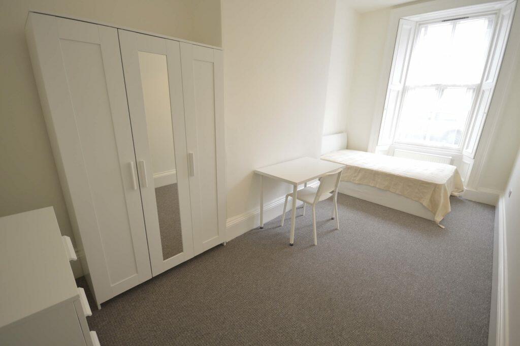 6 bedroom flat share for rent in 0810L – Bernard Terrace, Edinburgh, EH8 9NU, EH8