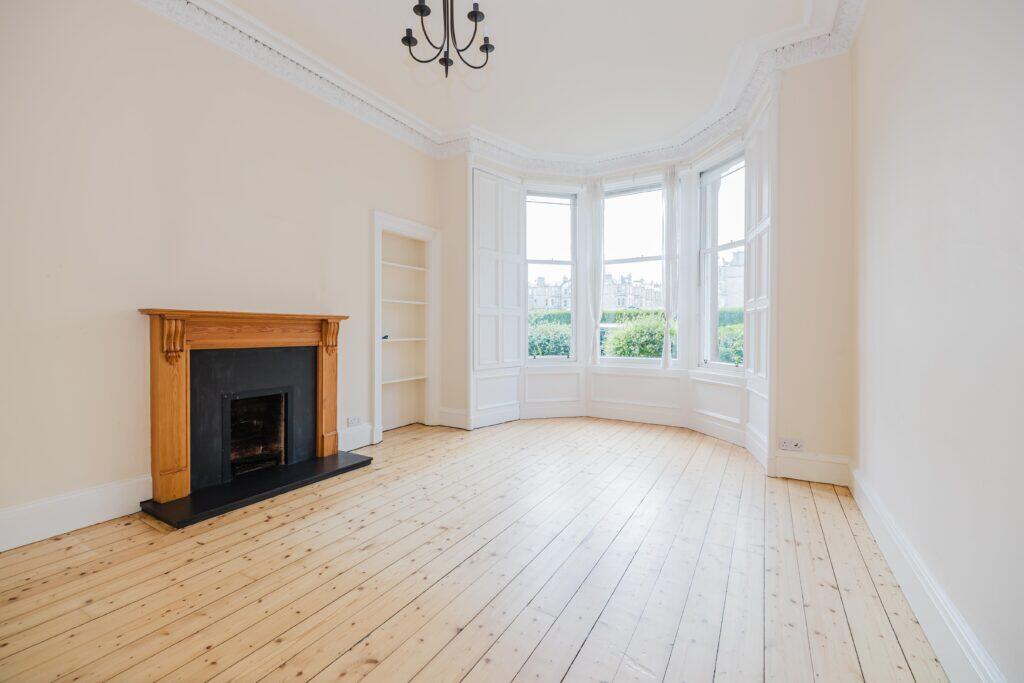 Main image of property: 2513L – Comely Bank Avenue, Edinburgh, EH4 1EW