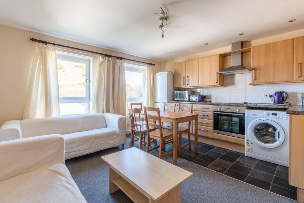 Main image of property: 1337L Viewcraig Gardens, Edinburgh, EH8 9UP