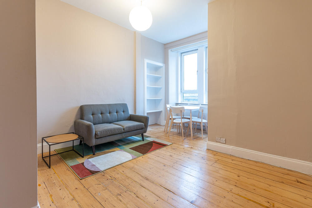 Main image of property: 2612L Broughton Road, Edinburgh, EH7 4JJ