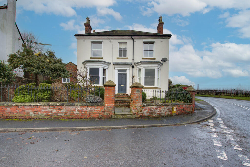 5 bedroom detached house for sale in East Lane, Yafforth, Northallerton, DL7