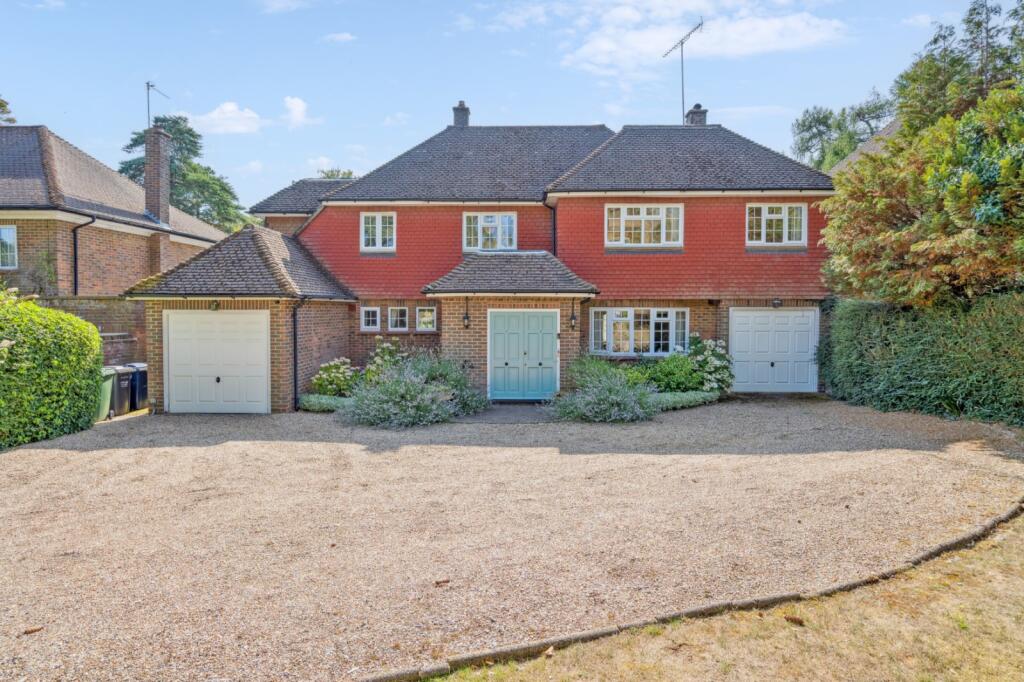 Main image of property: Clifton Road, Amersham, Buckinghamshire, HP6