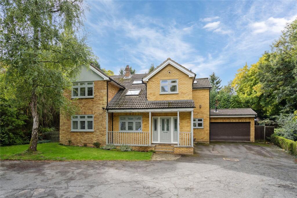 Main image of property: Long Park Way, Amersham, Buckinghamshire, HP6