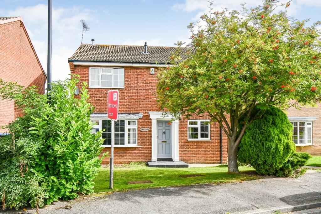 4 bedroom detached house for sale in Horsfield Way, Dunnington, YO19