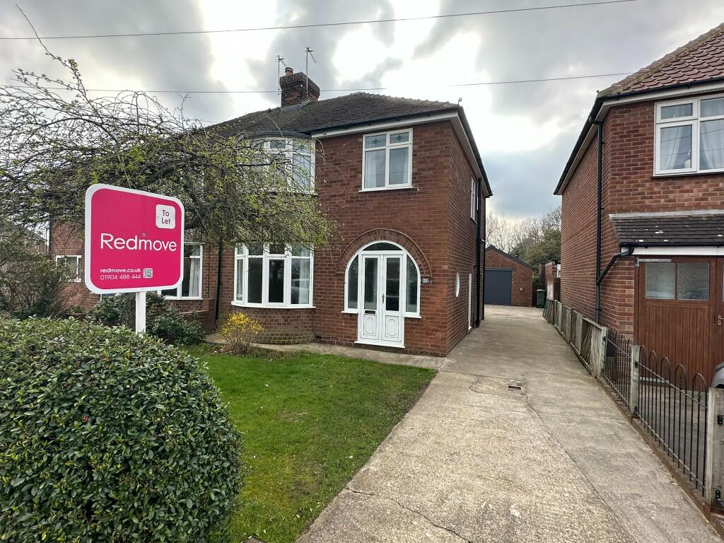 3 bedroom semi-detached house for rent in Stray Road, York, North Yorkshire, YO31