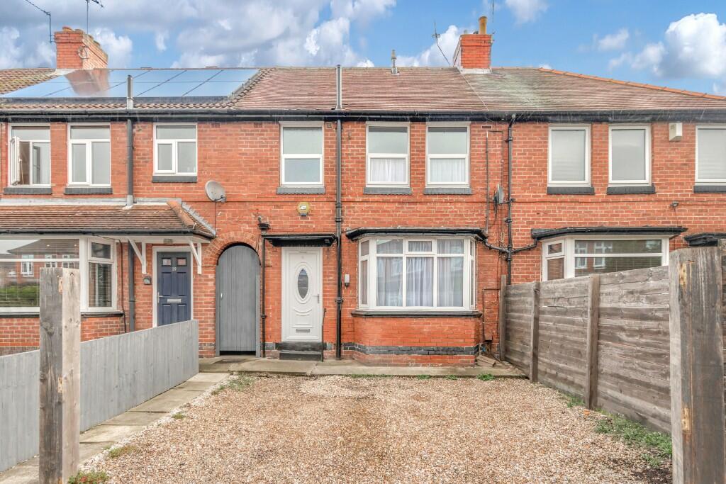 3 bedroom terraced house for sale in Bede Avenue, York, North Yorkshire, YO30
