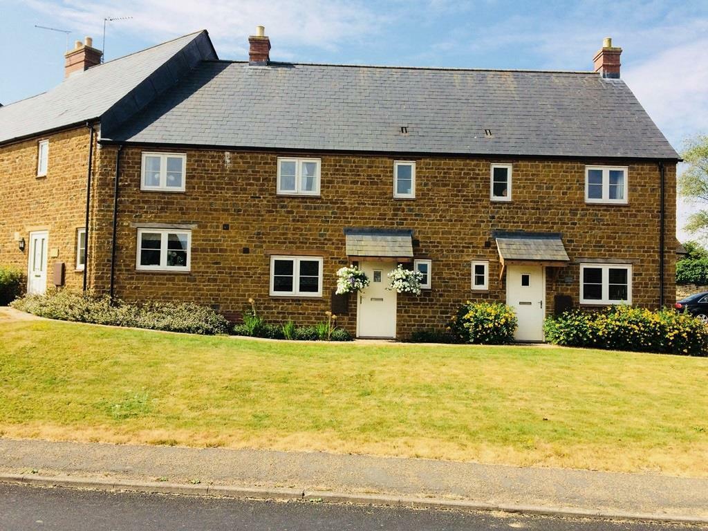 2 bedroom mews property for sale in Canons Ashby Road, Moreton Pinkney