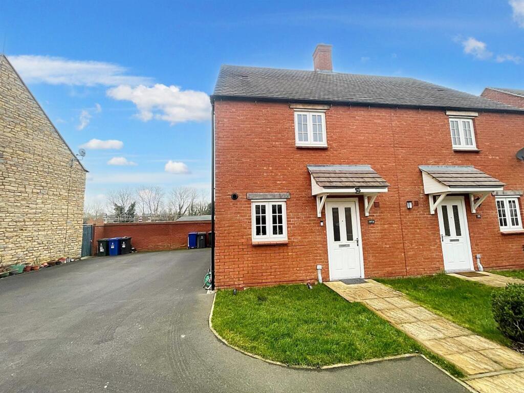 Main image of property: Setters Way, Roade
