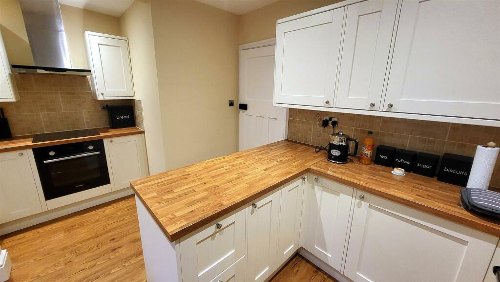 3 bedroom house for sale in Old Llanfair Road, Harlech, LL46