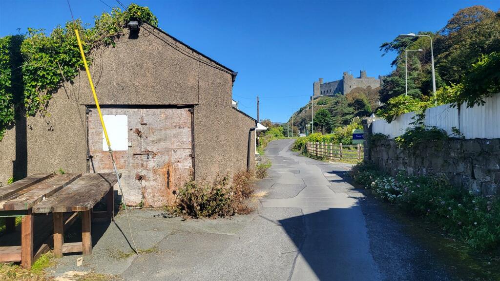 Main image of property: Garage/Workshop, Harlech