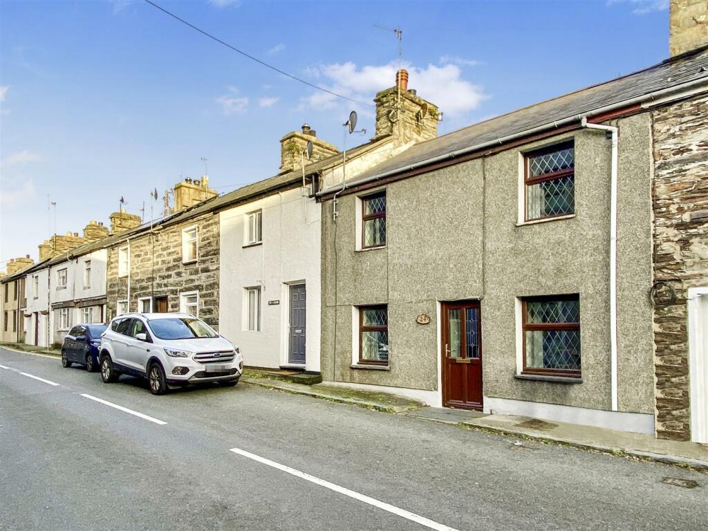 Main image of property: 24 High Street, Talsarnau