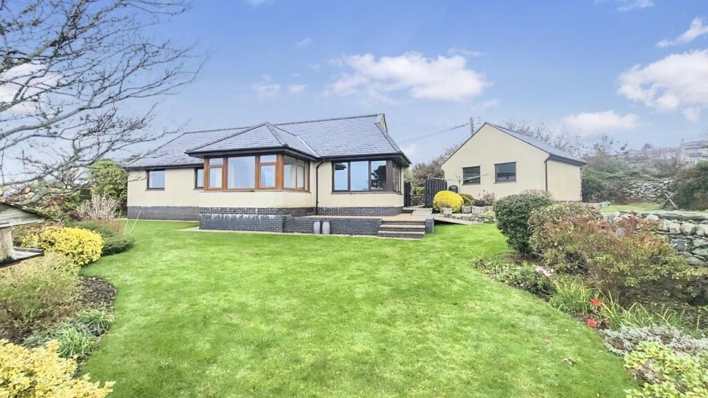 Main image of property: Caerhirfyn, LLanfair