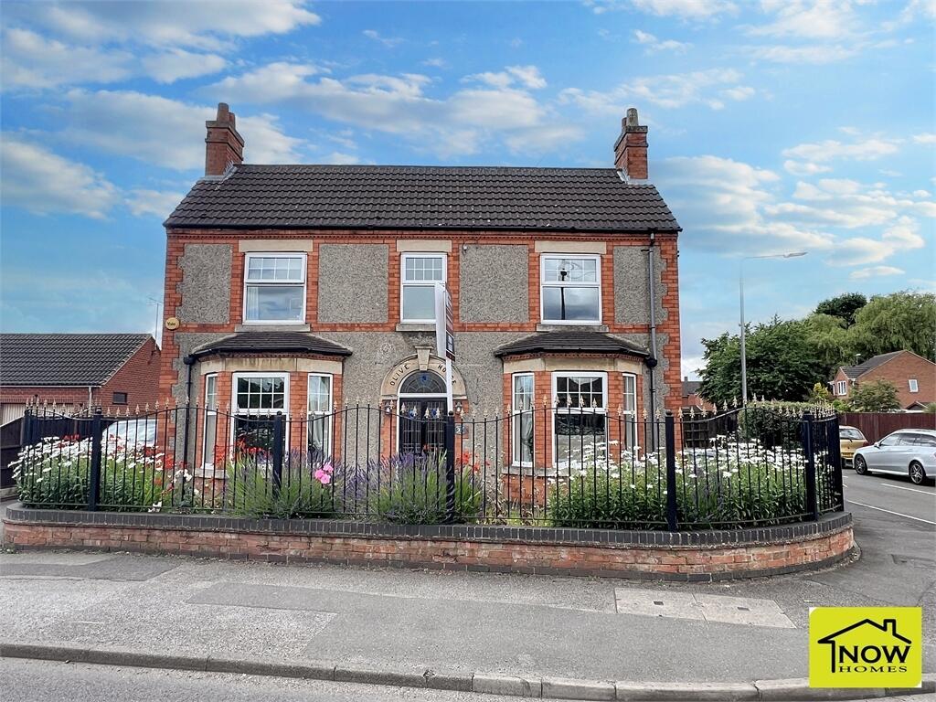 4 bedroom detached house for sale in Hawton Lane, Balderton, Newark
