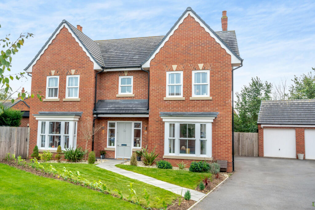 5 bedroom detached house for sale in Canon Price Road, Barford