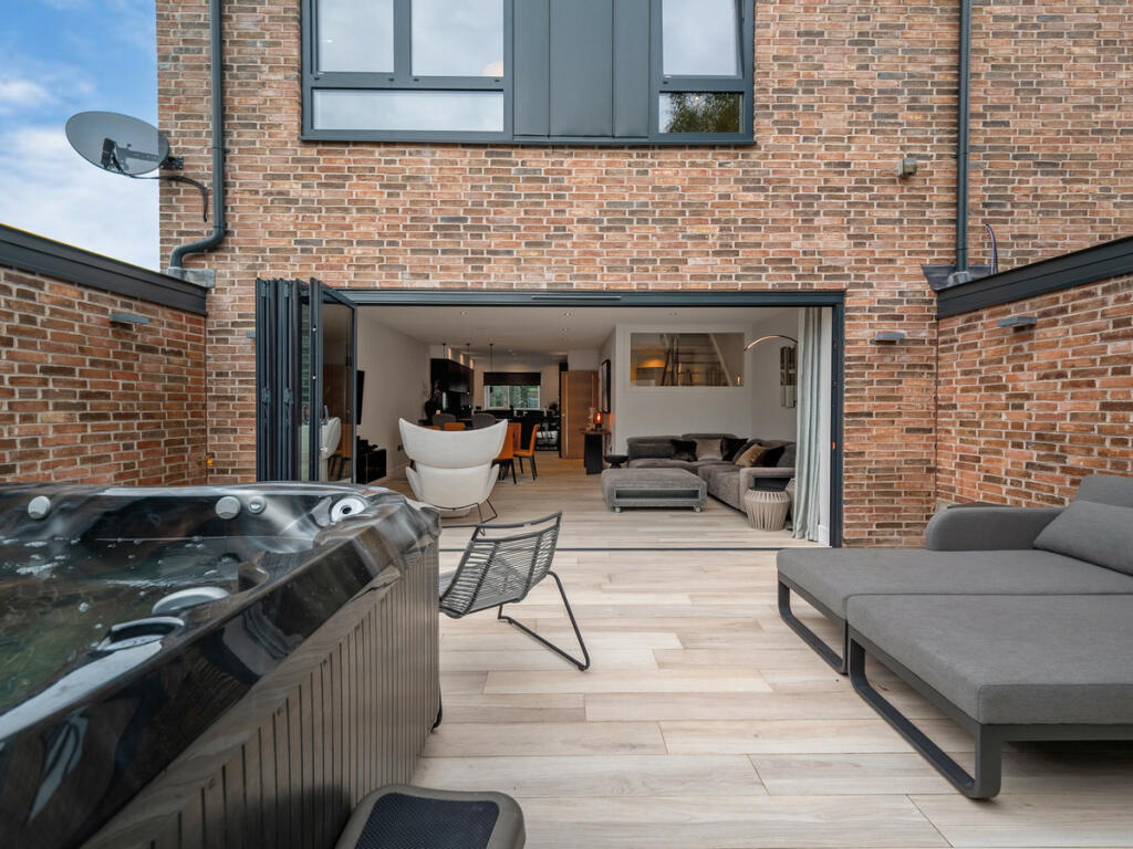 Additional property image - Kenilworth Road, Leamington Spa, Warwickshire CV32 6JG