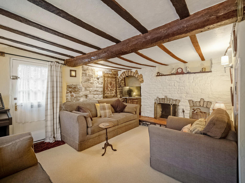 Additional property image - Warwick Road, Southam, Warwickshire CV47 0HN