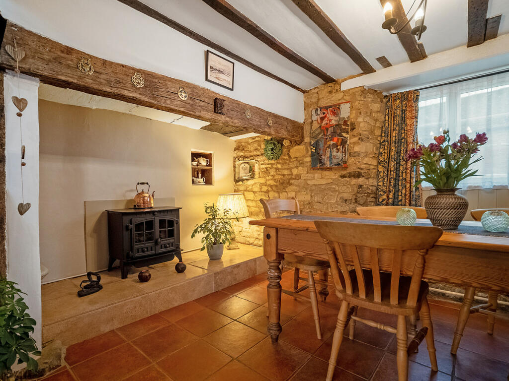 Additional property image - Warwick Road, Southam, Warwickshire CV47 0HN