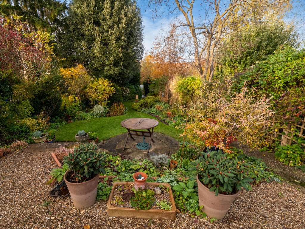 Additional property image - Warwick Road, Southam, Warwickshire CV47 0HN