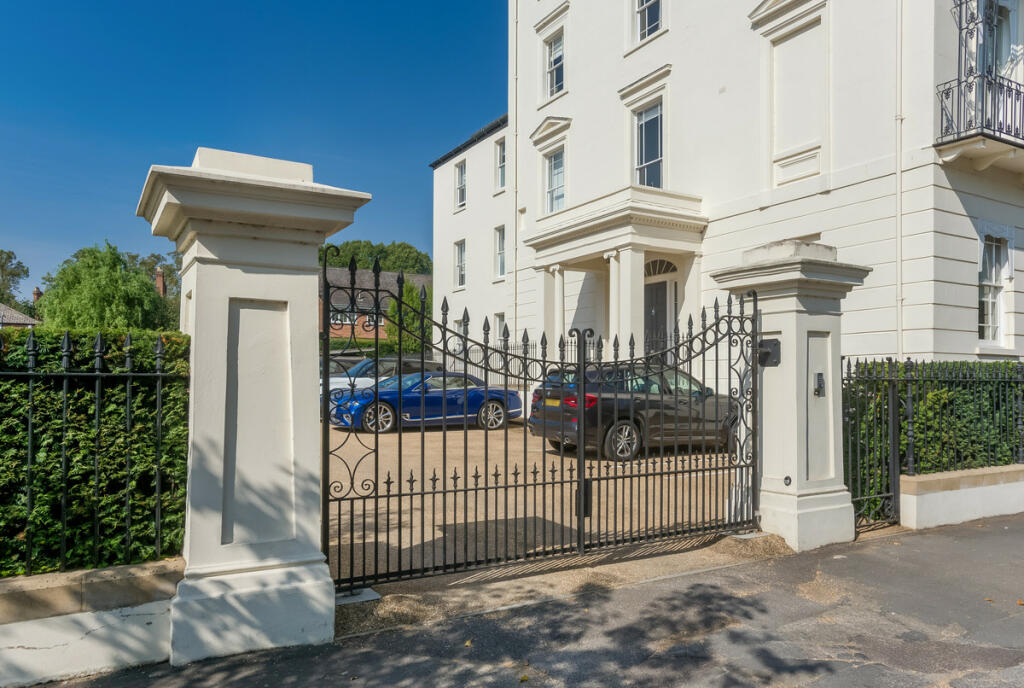 Additional property image - Newbold Terrace Leamington Spa, Warwickshire, CV32 4EG