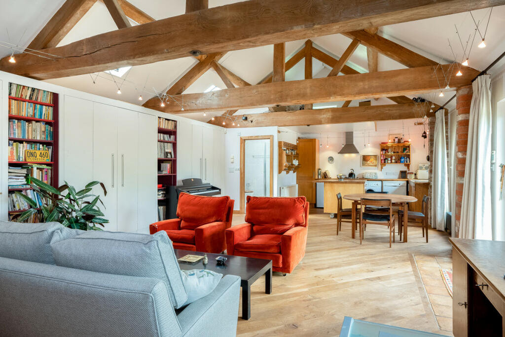 Additional property image - Fosse Way, Leamington Spa, Hunningham CV33 9EQ