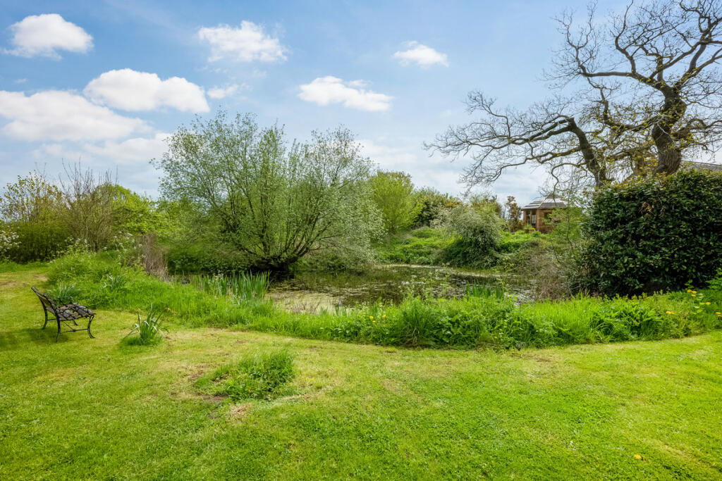 Additional property image - Fosse Way, Leamington Spa, Hunningham CV33 9EQ