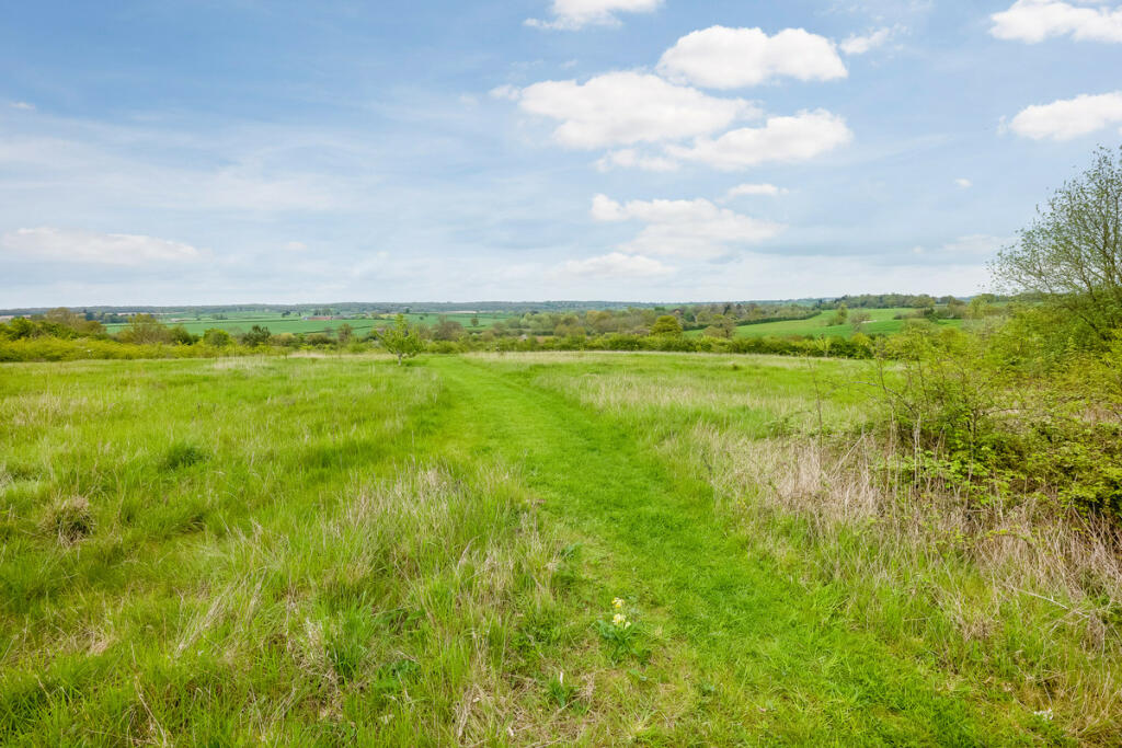 Additional property image - Fosse Way, Leamington Spa, Hunningham CV33 9EQ