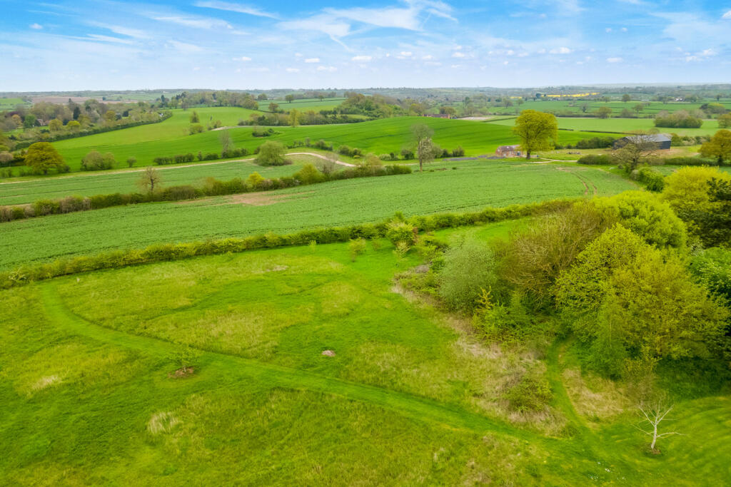 Additional property image - Fosse Way, Leamington Spa, Hunningham CV33 9EQ