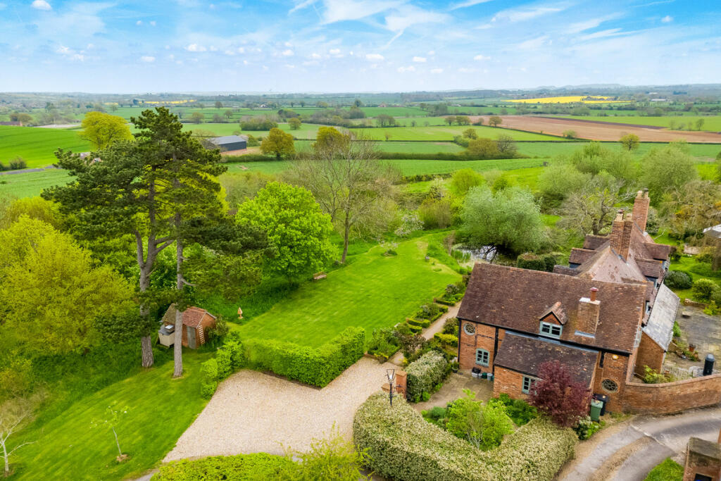 Additional property image - Fosse Way, Leamington Spa, Hunningham CV33 9EQ