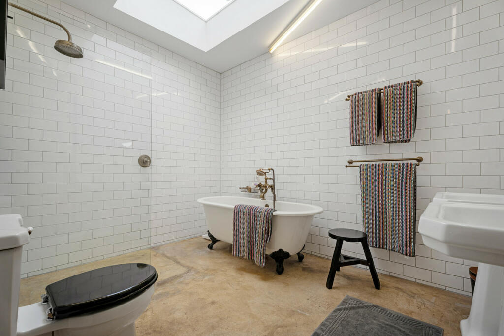 Additional property image - Bedford Street Leamington Spa, Warwickshire, CV32 5DT