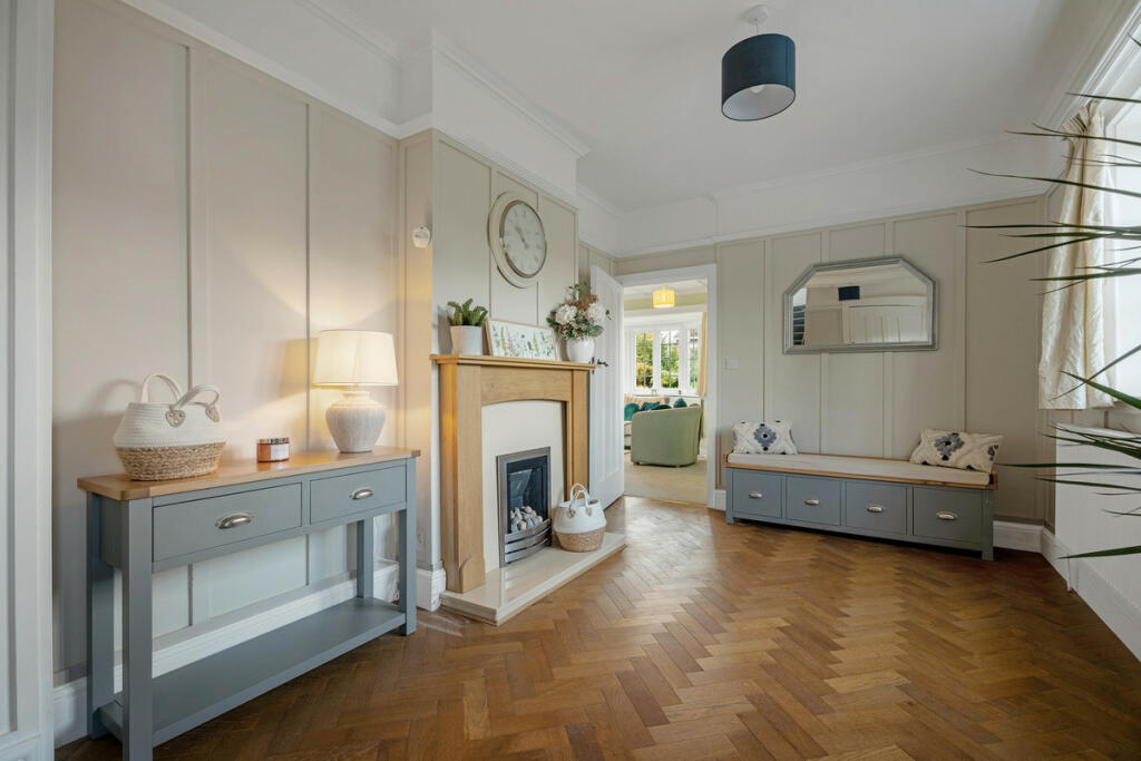 Additional property image - Southam Road, Leamington Spa, Radford Semele CV31 1TA
