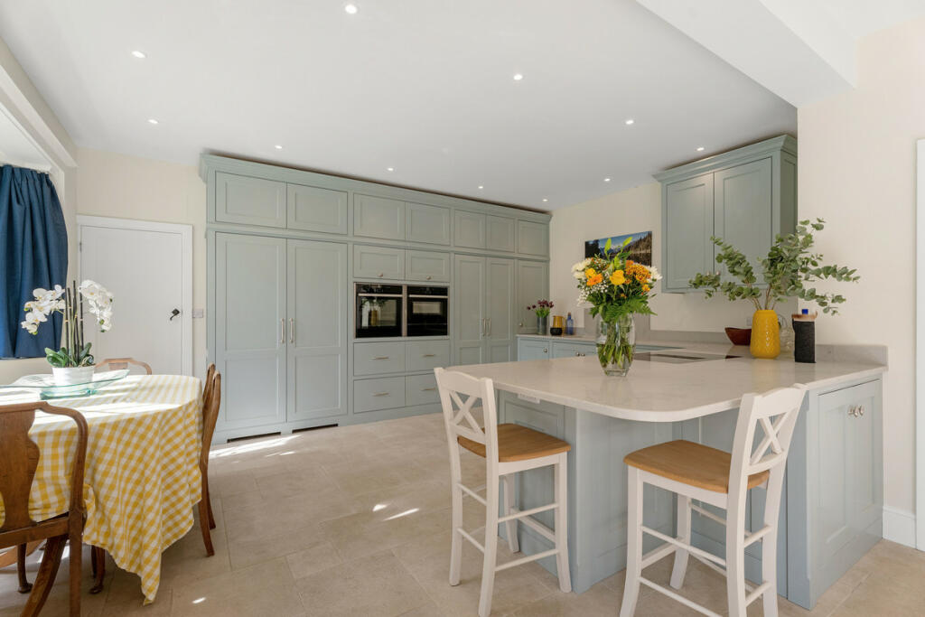 Additional property image - Southam Road, Leamington Spa, Radford Semele CV31 1TA