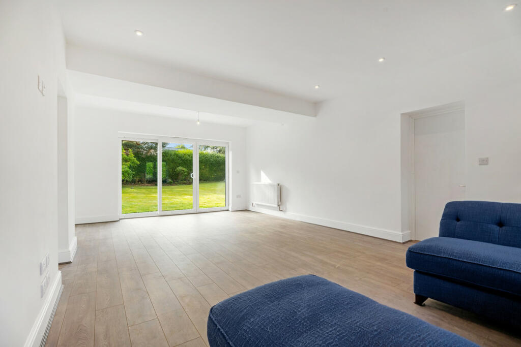 Additional property image - Southam Road, Leamington Spa, Radford Semele CV31 1TA