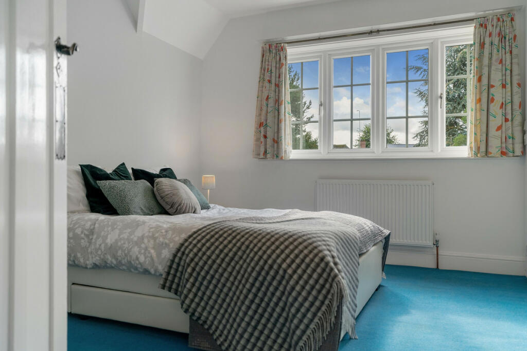 Additional property image - Southam Road, Leamington Spa, Radford Semele CV31 1TA