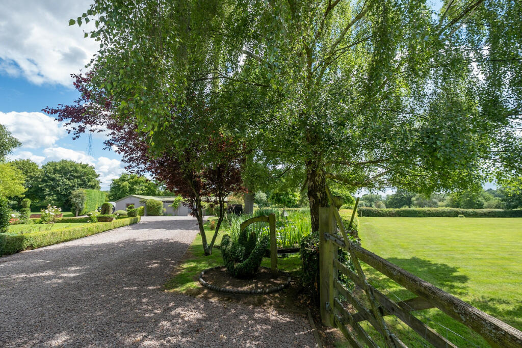 Additional property image - Meer End Road, Kenilworth, Warwickshire CV8 1PW