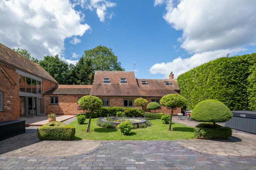 Additional property image - Meer End Road, Kenilworth, Warwickshire CV8 1PW