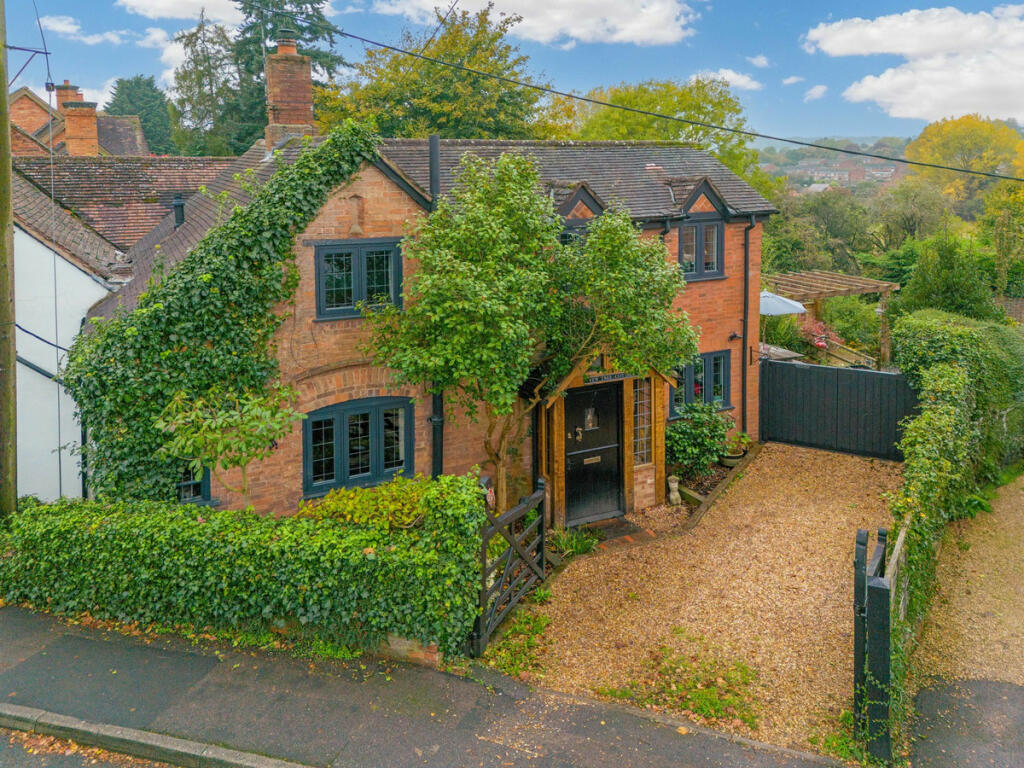 Main image of property: Church Road, Snitterfield, Warwickshire CV37 0LF