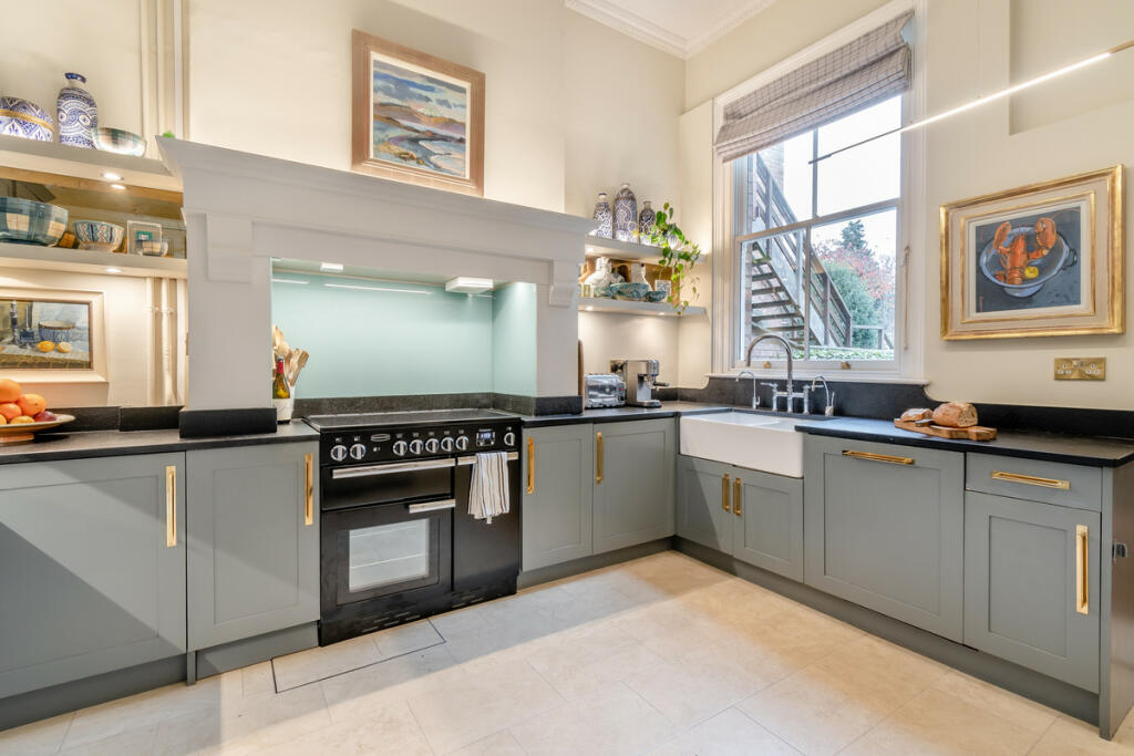 Additional property image - Lillington Road, Leamington Spa, CV32 5YY