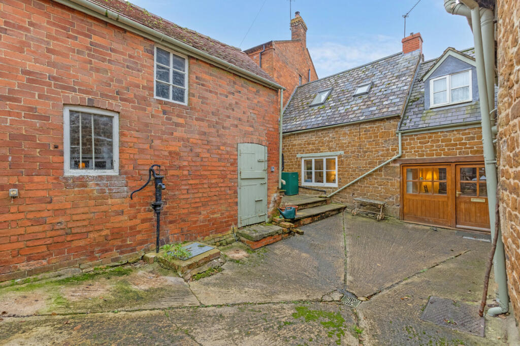 Additional property image - School Lane, Priors Marston, Warwickshire CV47 7RR