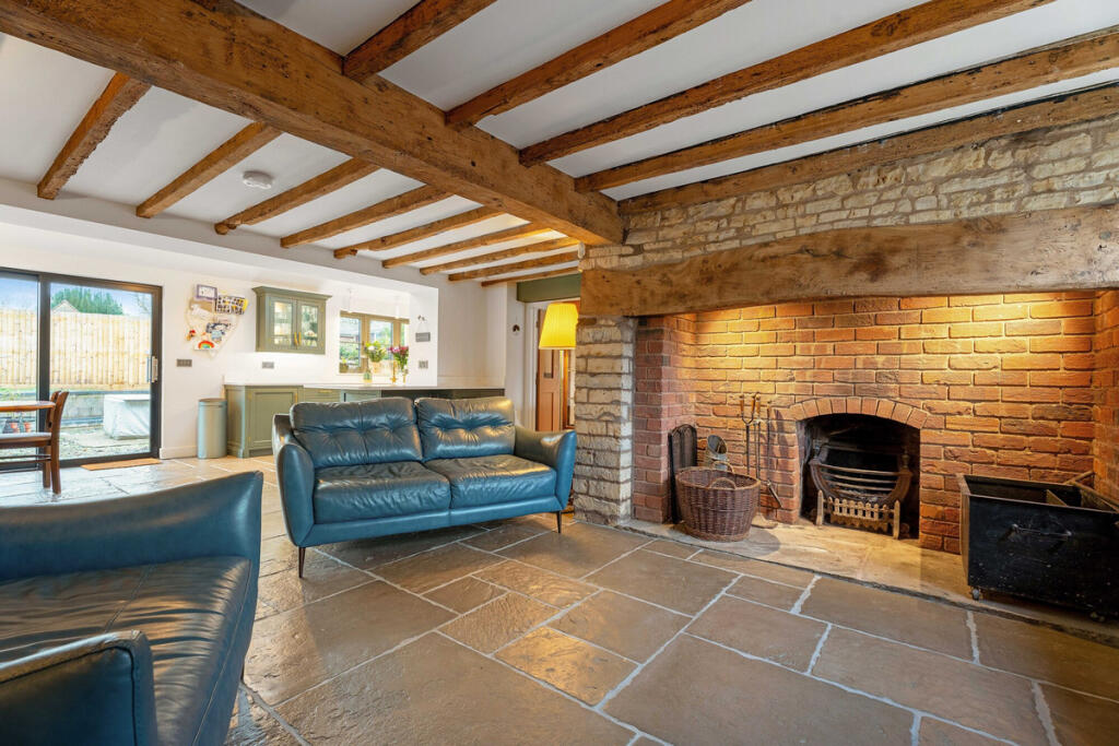 Additional property image - Harbury, Warwickshire, CV33 9LS