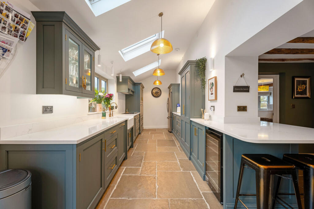Additional property image - Harbury, Warwickshire, CV33 9LS