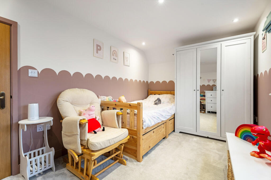 Additional property image - Harbury, Warwickshire, CV33 9LS