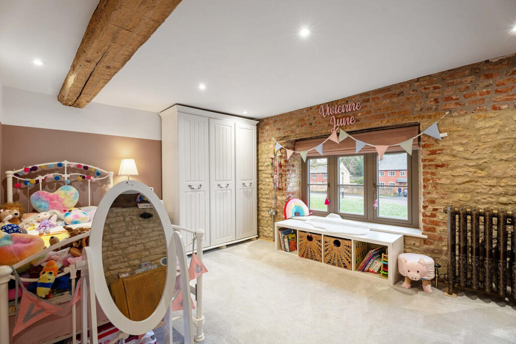 Additional property image - Harbury, Warwickshire, CV33 9LS