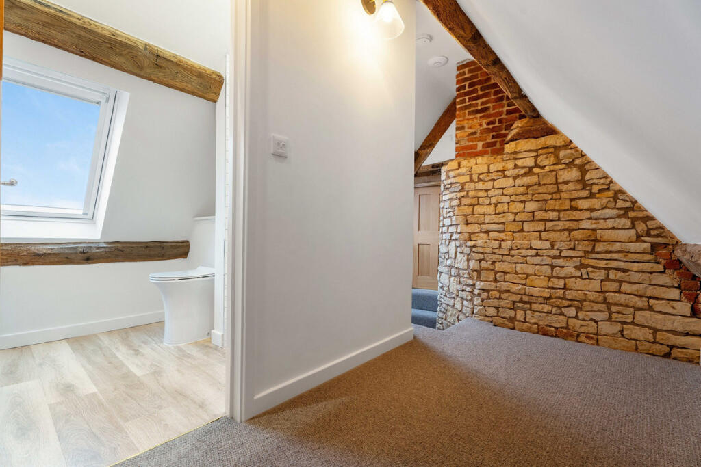 Additional property image - Harbury, Warwickshire, CV33 9LS
