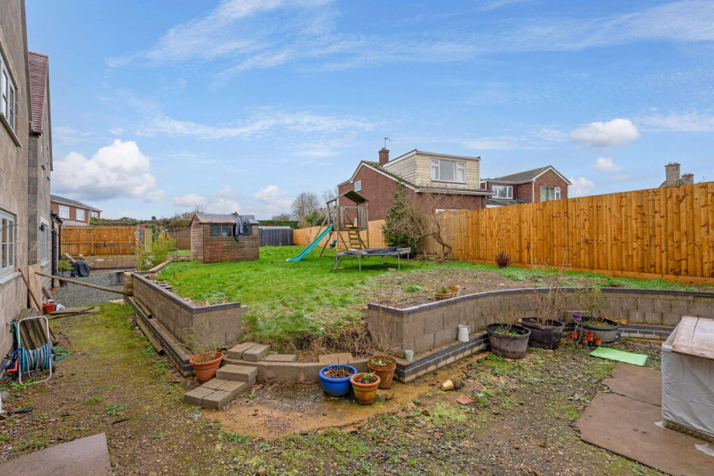 Additional property image - Harbury, Warwickshire, CV33 9LS