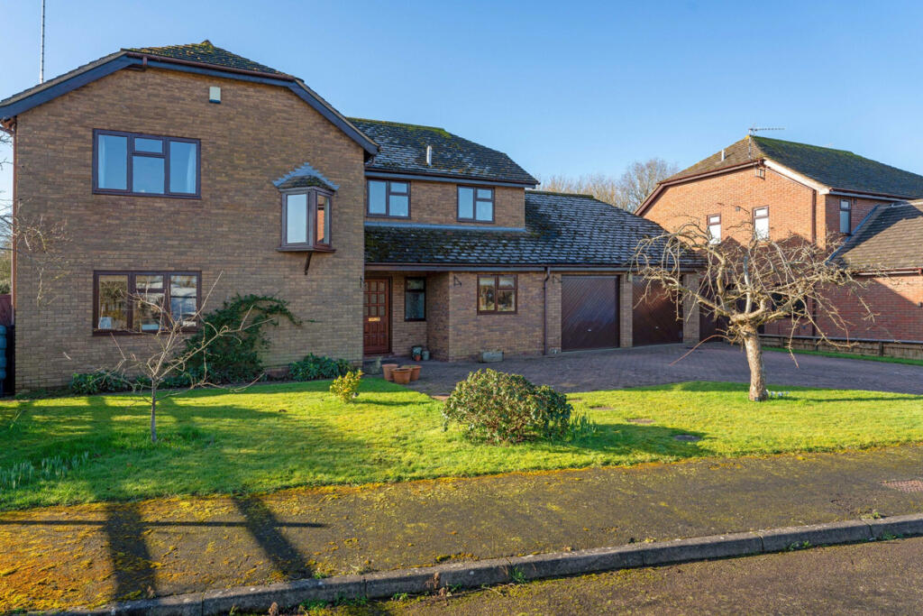 Additional property image - The Malins, Warwick, Warwickshire CV34 6QU