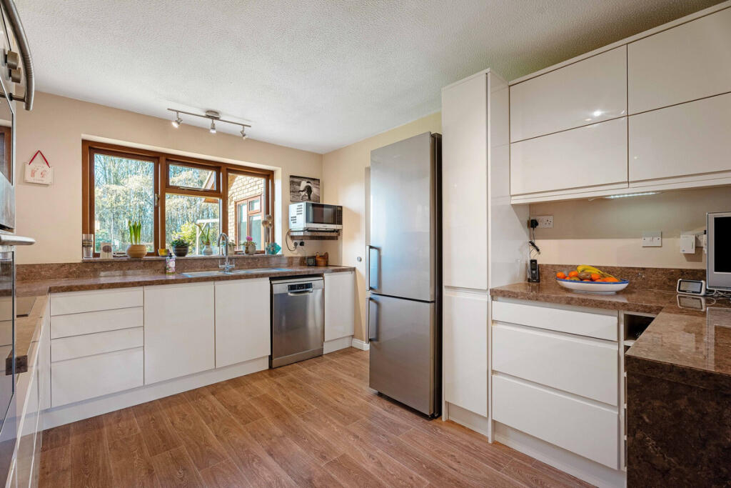 Additional property image - The Malins, Warwick, Warwickshire CV34 6QU